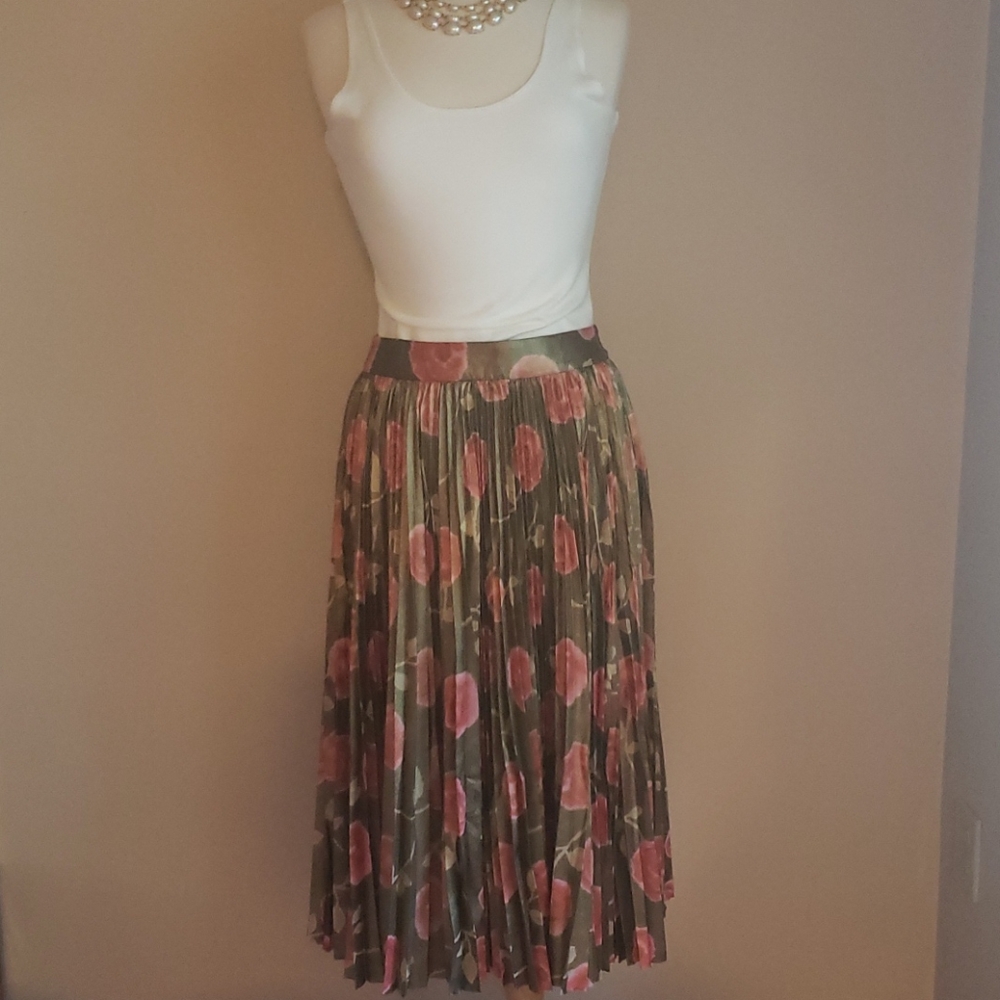 Unworn With Tags, Kate Spade Hazy Rose Pleated Lined Skirt, Size 8